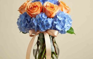 Summer Flower Arrangement with Roses and Hydrangea